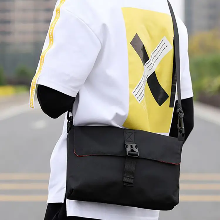 black-customizable-messenger-bag (4)